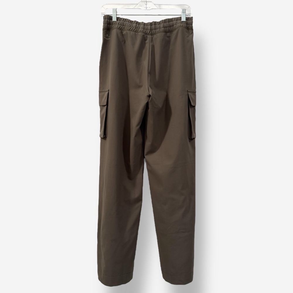 Beyond Yoga City Chic Wide Leg Cargo Pants, Size XS, Dune - Picture 7 of 7